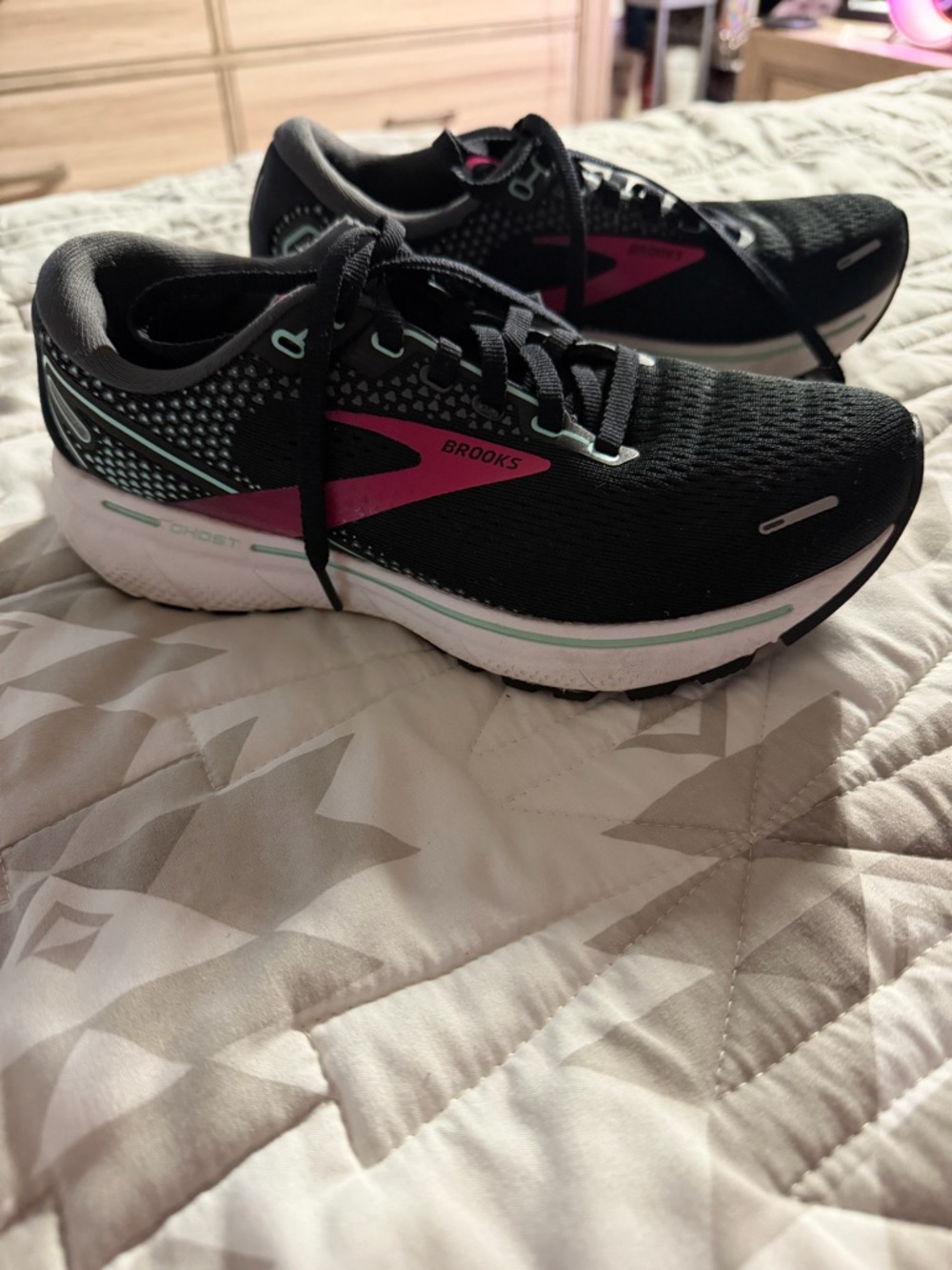 Brooks Women's Black Running Sneakers with Pink and Mint Accents Size 7